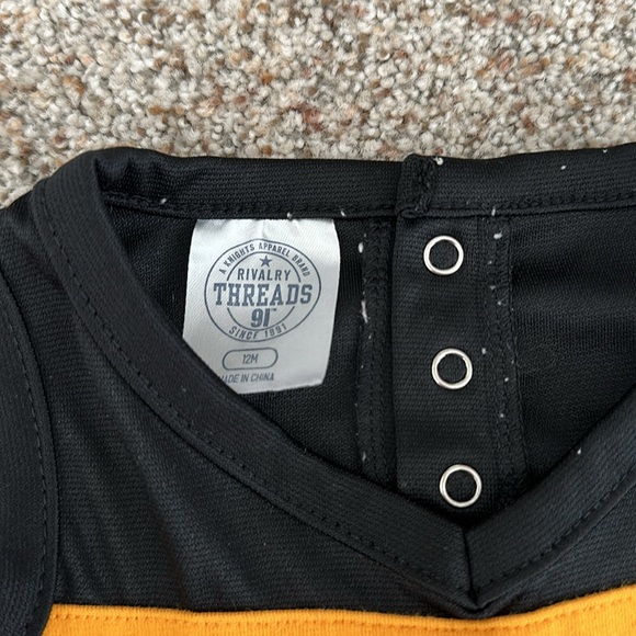 Iowa Hawkeyes Cheerleading Outfit - Picture 7 of 7